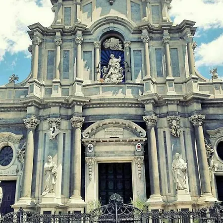 Suite Inn Catania 3*